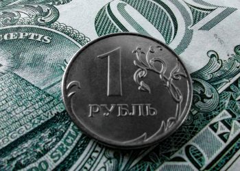 Banks in Russia to Lose $700 Million a Year Due to Digital Ruble, Experts Say